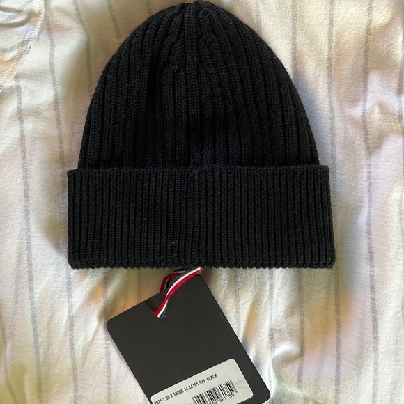 moncler wool beanie - Picture 2 of 4